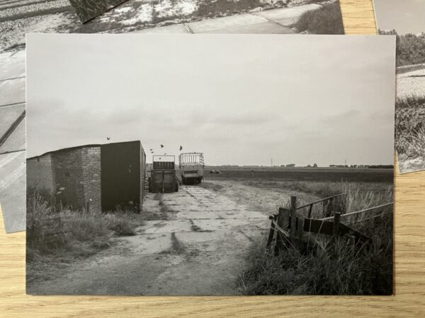 Postcards - Het Land - Image 2