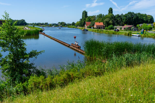 Waarland, kanaal Alkmaar Omval - Kolhorn. Foto door Niek de Greef