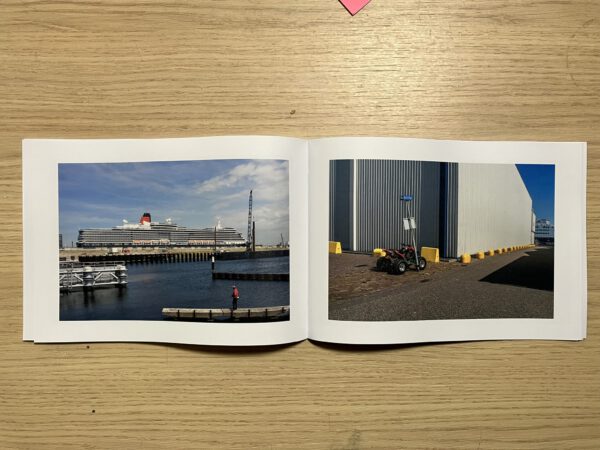IJmuiden havenlandschap - zine van Niek de Greef - inside