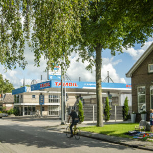 spanbroek, tamoil, phototography print by Niek de Greef